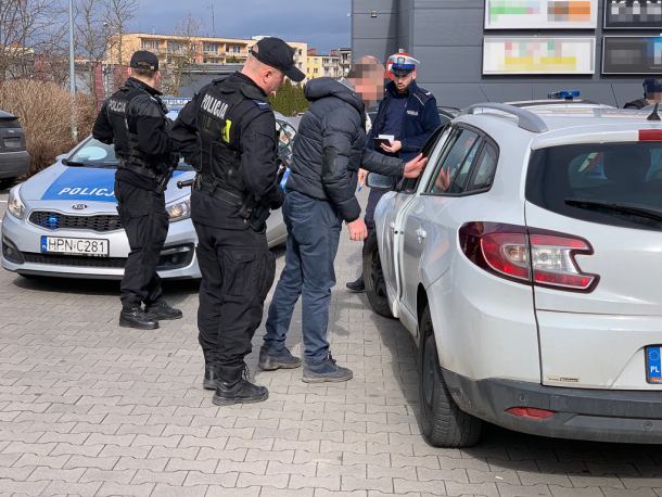 Mieszkaniec gminy Chojnice zatrzymał oszusta z Włoch. Obcokrajowcowi grozi 8 lat więzienia
