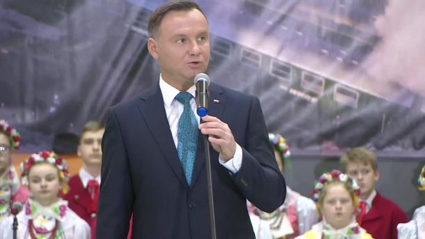Prezydent spotka się z premierem ws. zarobków nauczycieli