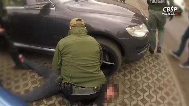 30 osób zatrzymanych przez CBŚP. Trzy usłyszały zarzut "zbrodni VAT-owskiej"