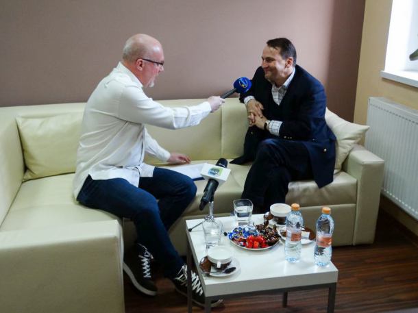 O Brexicie i Pole´exicie, hejcie w polskiej polityce i ośmiorniczkach. Rozmowa z Radosławem Sikorskim