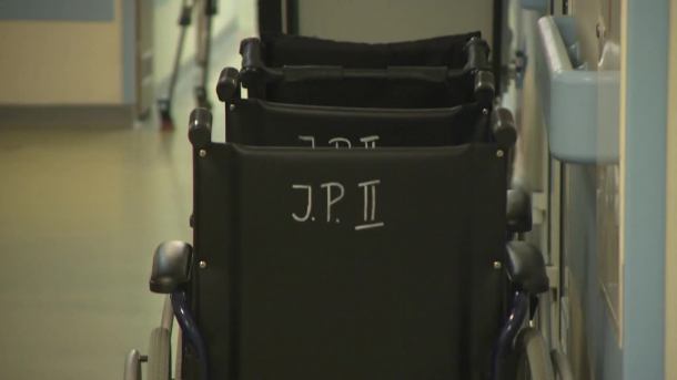"Cały trząsł się i upadał". 39-letni mężczyzna zmarł po dziewięciu godzinach oczekiwania szpitalu w Sosnowcu