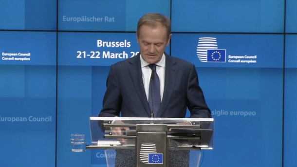 "Brytyjczycy dalej mają wybór: Brexit z umową, bez umowy, odwleczenie, albo brak Brexitu&rdquo;