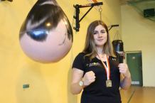 Wiktoria Dąbrowska z Boxing Team Chojnice obroniła złoty medal Mistrzostw Polski Juniorek w Boksie