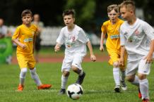 Jedenaście zespołów z naszego regionu zagra w pomorskim finale Turnieju "Z Podwórka na Stadion o Puchar Tymbarku"