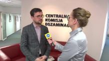 "Ta atmosfera nie sprzyja spokojnemu podejściu do egzaminów". W trzecim dniu strajku, gimnazjaliści rozpoczęli egzaminy