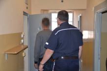 Kościerzyna: brutalnie pobili mężczyznę, okradli go i pozostawili na ulicy
