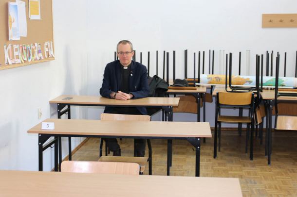 Egzamin ósmoklasisty w cieniu strajku nauczycieli. Sprawdzamy sytuację w Chojnicach, Kościerzynie i Człuchowie