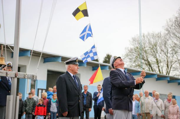 "Żeby zawsze korzystnie wiało dla naszych". W Charzykowach oficjalne otwarto sezon żeglarski 2019