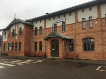 "Dlaczego dworzec PKP w Kościerzynie stoi pusty i generuje straty?" 