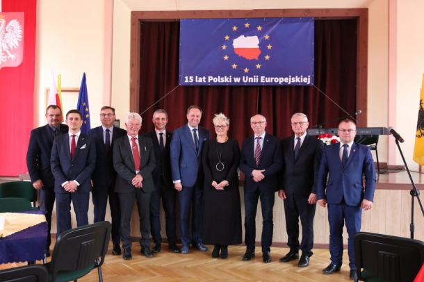 Człuchów świętował dziś (13.05) 15-lecie członkostwa Polski w Unii Europejskiej (FOTO)