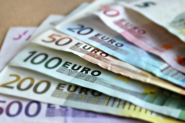 Powiat kościerski otrzymał z UE pieniądze na remont zniszczonej przez nawałnicę drogi w Grabowie