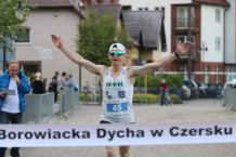 "Wszystko zadziałało idealnie". Prawie 350 zawodników na mecie 1. Borowiackiej Dychy w Czersku (FOTO)