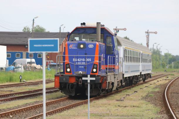 Pociąg TLK Bory Tucholskie po raz pierwszy zatrzymał się dziś (21.05) w Człuchowie i Czarnem