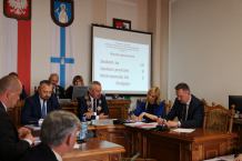 Burmistrz z Tucholi z wotum zaufania i absolutorium za rok 2018