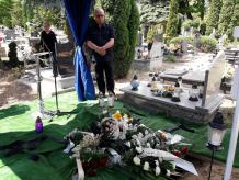 Brat zamordowanej Angeliki Jakubowskiej z Debrzna prosi o pomoc w sfinansowaniu pomnika na jej grobie