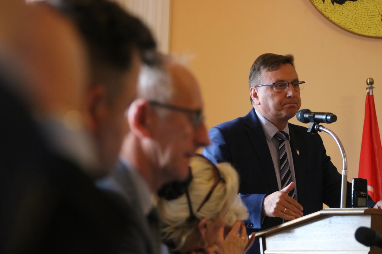 Ryszard Szybajło z jednogłośnym absolutorium za wykonanie ubiegłorocznego budżetu miasta Człuchów
