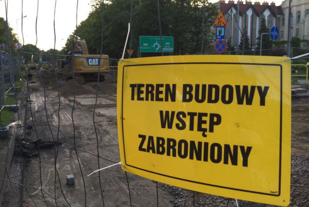Roboty drogowe na Sukienników i Człuchowskiej w Chojnicach zakończą się później, niż planowano