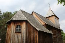 Muzeum we Wdzydzach: XVII-wieczny kościół ze Swornegaci i stary wiatrak z Brus dziś nadal tętnią życiem
