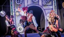 Teatry uliczne na rynku i w Fosie Miejskiej. Trwa 27. Chojnicka Fiesta