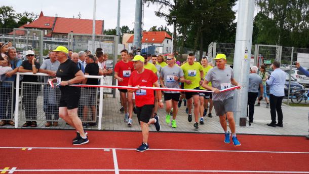 Otwarcie nowego stadionu lekkoatletycznego na rozpoczęcie Dni Bytowa (FOTO)