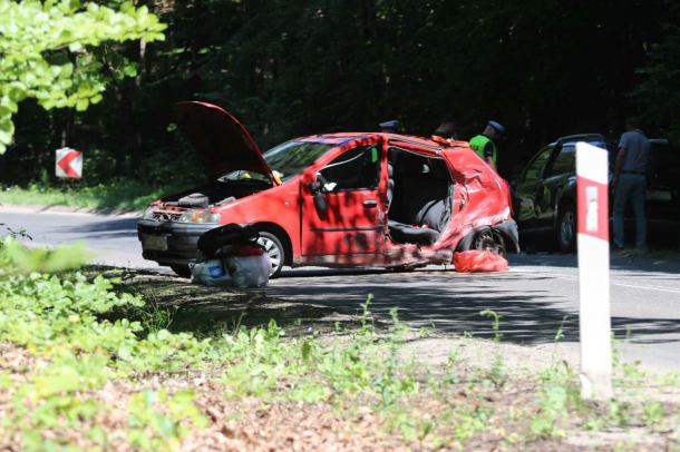 Wypadek w miejscowości Wolność, koło Chojnic. Dwie osoby poszkodowane