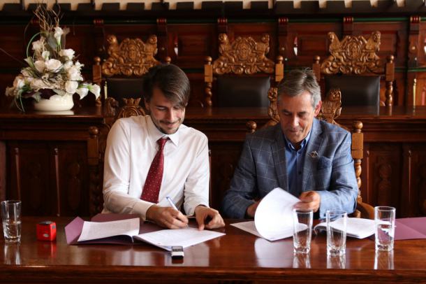Ratusz ma umowę z firmą, która zaprojektuje główny budynek dworca PKP w Chojnicach