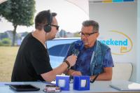 Trwa Międzynarodowy Festiwal Folkloru. Wieczorem koncert Skald&oacute;w, wcześniej Lista Przeboj&oacute;w Weekend FM z Brus