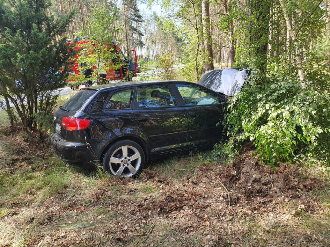 Pracowity weekend chojnickich strażaków. Ratowali rowerzystę i poszkodowanych w wypadkach