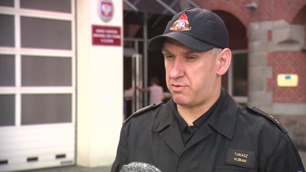 "Hala uległa całkowitemu spaleniu, po czym się zawaliła". 250 osób straciło pracę po pożarze fabryki w Szczecinku