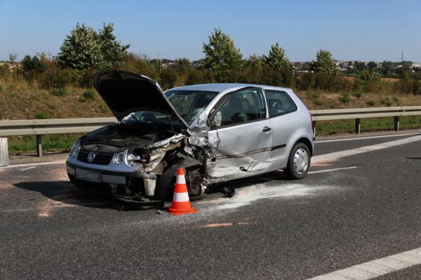 Zderzenie dwóch aut na obwodnicy Chojnic. Siedem osób trafiło do szpitala
