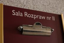 Podpalacz pałacu w Domisławiu w gminie Czarne trafi za kratki na 20 miesięcy