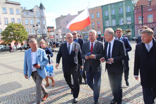 Marszałek Senatu RP Stanisław Karczewski z wizytą w Kościerzynie (FOTO)