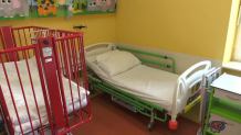 "Złożyliśmy propozycję wszystkim pediatrom, odzew znikomy". Szpitale w południowej Polsce zawieszają oddziały