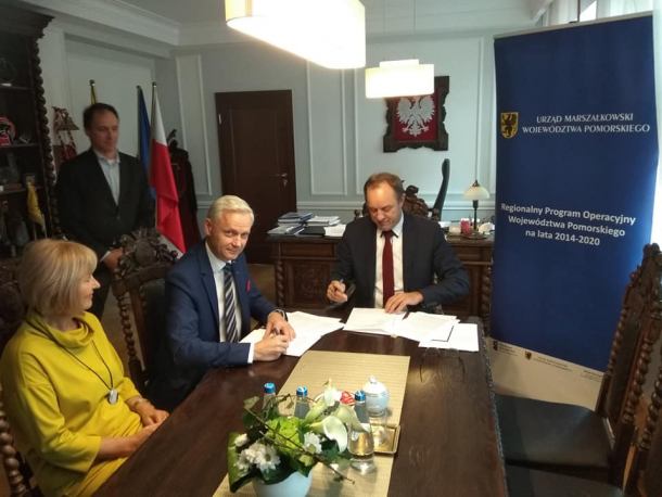 Umowa na dofinansowanie rewitalizacji części Czerska podpisana