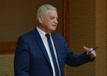 Powiat człuchowski: nie ma bezpłatnych biletów dla uczniów, ale mają być nagrody za frekwencję