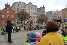 "Koła stop, robisz krok" - akcję o tej nazwie zorganizowano dziś (30.10.) na rynku w Kościerzynie (FOTO)
