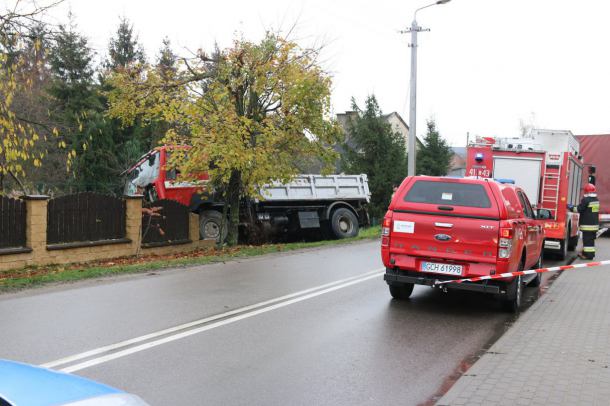 Kolizja z udziałem dwóch ciężarówek w Lichnowach koło Chojnic (FOTO)