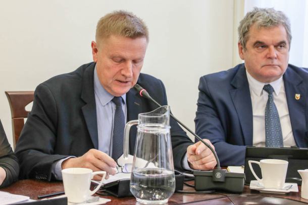 Starosta tucholski Michał Mróz z absolutorium za wykonanie ubiegłorocznego budżetu