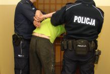 Miastko: 30-latek ugodził znajomego śrubokrętem w klatkę piersiową