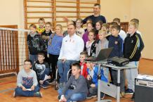 Wicemistrz świata w pchnięciu kulą Lech Stoltman zainaugurował "Spotkania z mistrzem" w chojnickiej "Piątce"