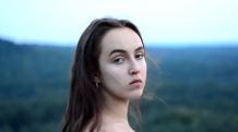 Maja Laura Jaryczewska. Młoda kompozytorka, wokalistka i pianistka do usłyszenia w Weekend FM