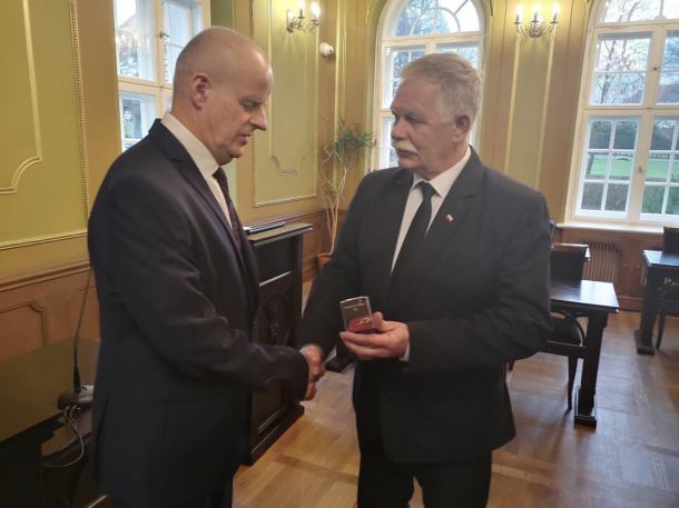 Bytowski działacz sportowy Stanisław Majkowski odznaczony przez Ministra Sportu