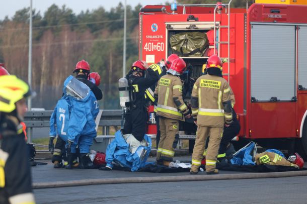 Wyciek amoniaku w zakładzie przetwórstwa mięsnego przy ul. Młyńskiej w Przechlewie (FOTO)