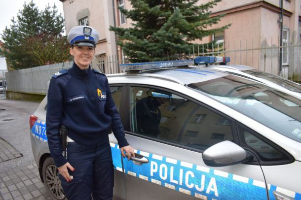 Policjantka z Chojnic zatrzymała w Bydgoszczy nietrzeźwego kierowcę. Mężczyzna pił piwo za kierownicą
