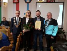 W Tucholi nagrodzono kolejnych uczestników konkursu "Mój dom na medal"