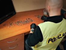 450 grzybów halucynogennych i 100 gramów narkotyków w mieszkaniu mieszkańca Bytowa