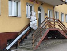 Budynek Urzędu Gminy Kościerzyna będzie bardziej dostępny dla osób niepełnosprawnych