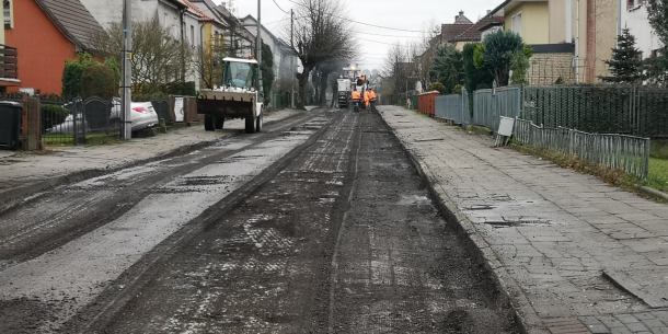 Rozpoczęły się prace przy przebudowie ulicy Cichej w Bytowie