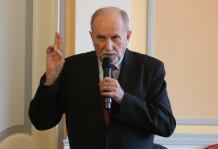 Henryk Treszczyński jest już pełnoprawnym członkiem Rady Miejskiej w Człuchowie