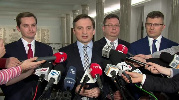 Z. Ziobro: Sąd Najwyższy procedował z rażącym naruszeniem prawa i jego tzw. uchwała nie powoduje żadnych skutków prawnych